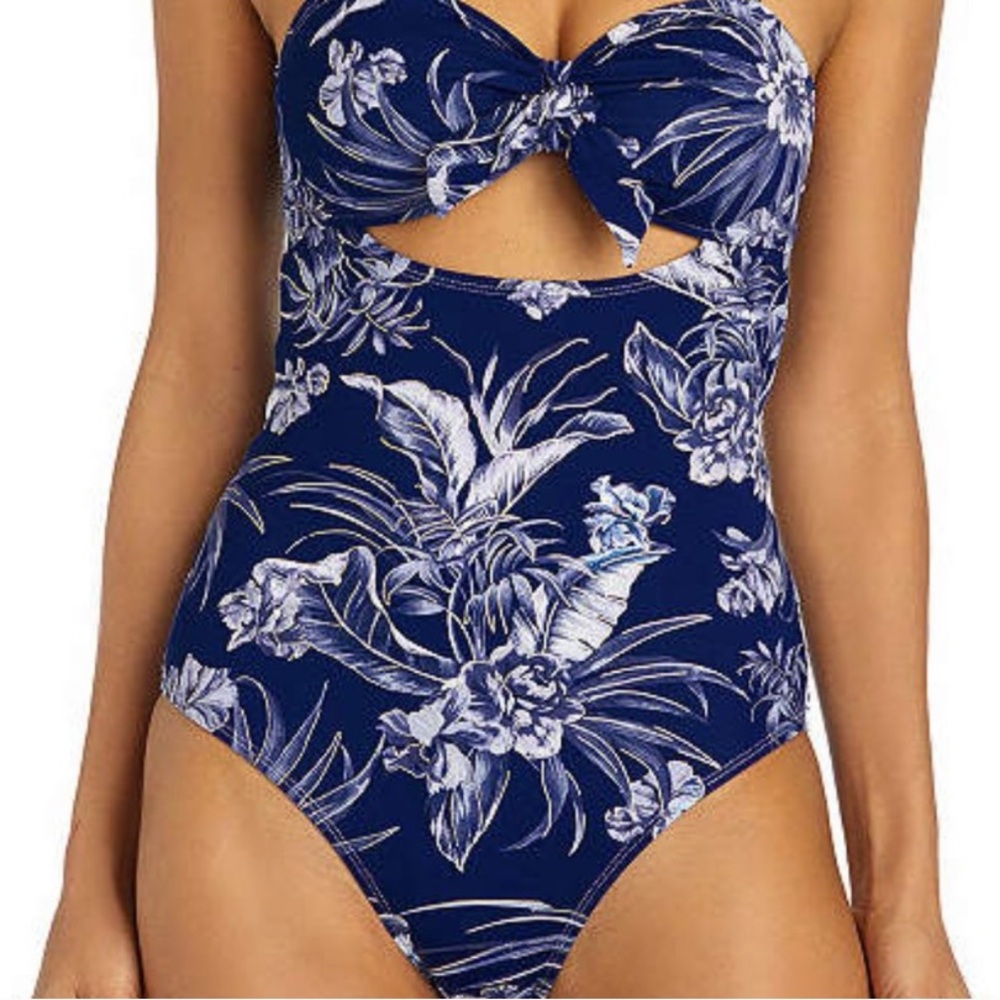 NWT Ambrielle monokini one piece swimsuit